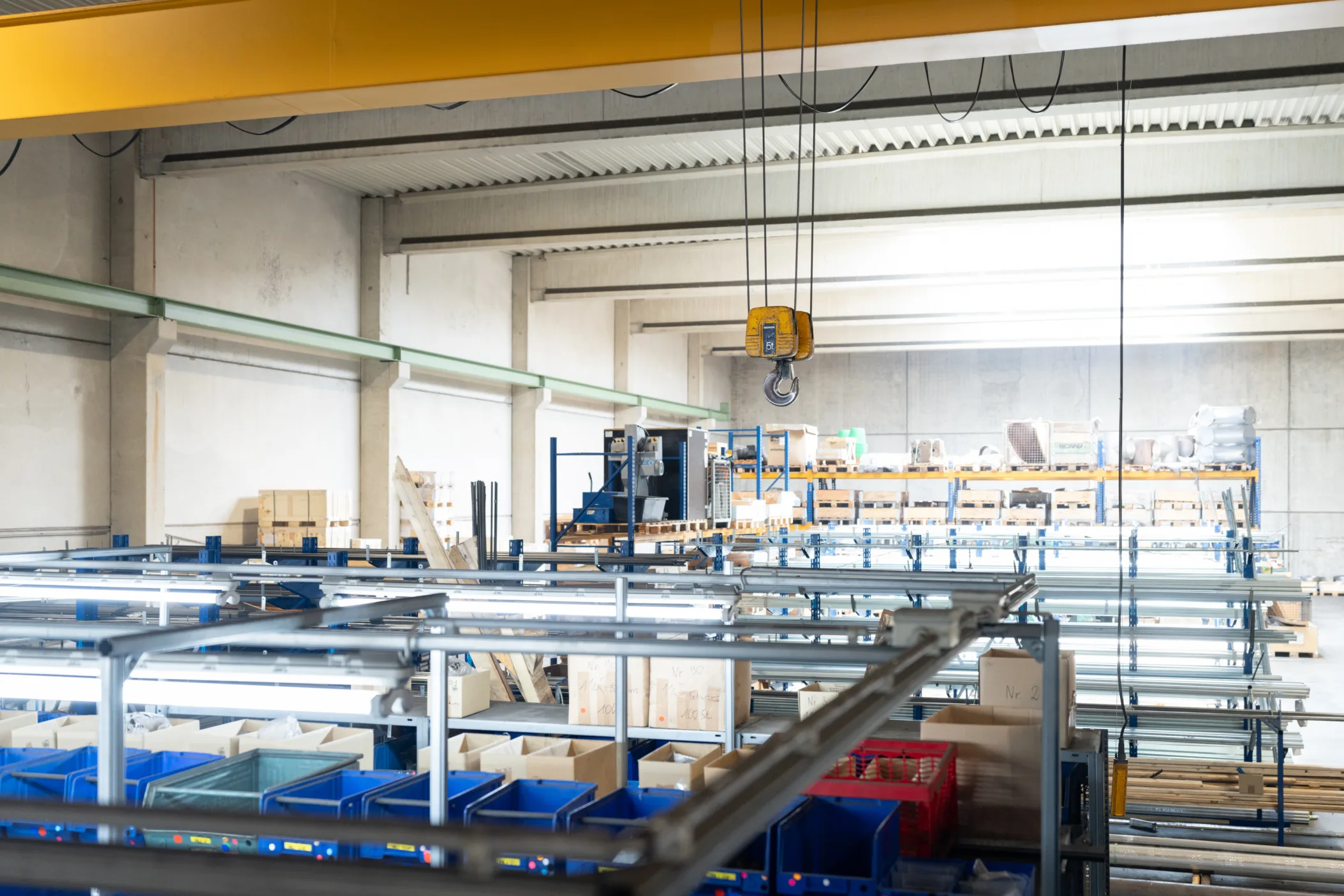 Blick in das Teilelager von Gustav Schmidt in Siegen